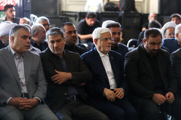 علی صالحی و محمدرضا عارف در مراسم بزرگداشت چهلم «آقای شهید ایران»