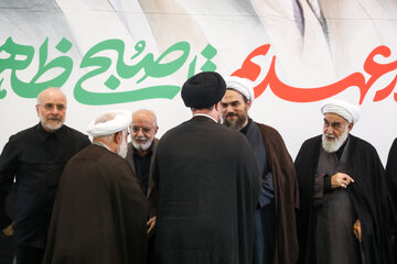 محمد محمدی گلپایگانی، محمدجواد محمدی گلپایگانی، سید حسن خمینی و محمد باقر قالیباف در مراسم بزرگداشت چهلم «آقای شهید ایران»