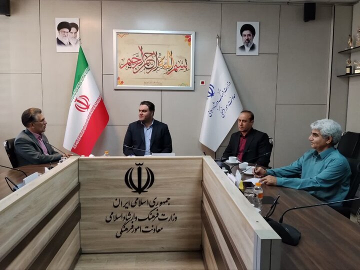 برگزاری جشنواره بزرگ کتاب، گامی در مسیر عدالت فرهنگی است