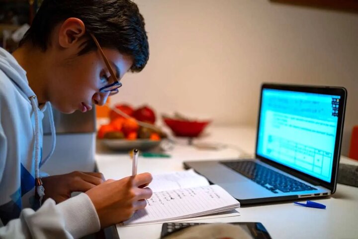تربیت، مجازی نمی‌شود
