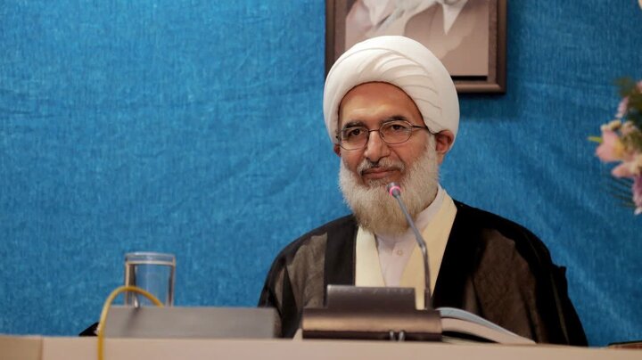 حاج علی اکبری: رهبر شهید، مکتب مقاومت امام کبیر را در کشور پیاده و محقق کرد