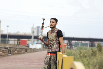 از من عکس بگیر