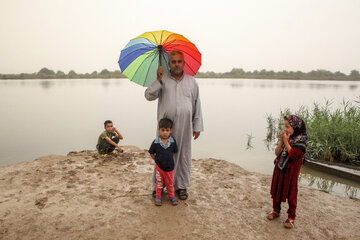 از من عکس بگیر