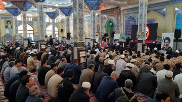 مراسم چهلمین روز شهادت امام شهید ایران اسلامی در مسجد جامع زاهدان برگزار شد