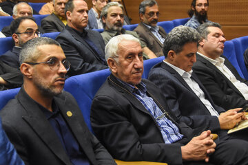 آیین تجلیل از صنعتگران، معدنکاران و صادرکنندگان برگزیده استان سمنان