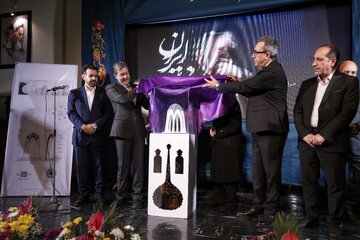 رونمایی از ماکت مقبره استاد نگارگر محمود فرشچیان