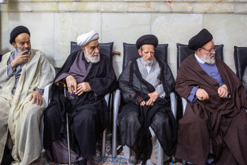 مراسم چهلم امام شهید در حرم حضرت فاطمه معصومه(س)