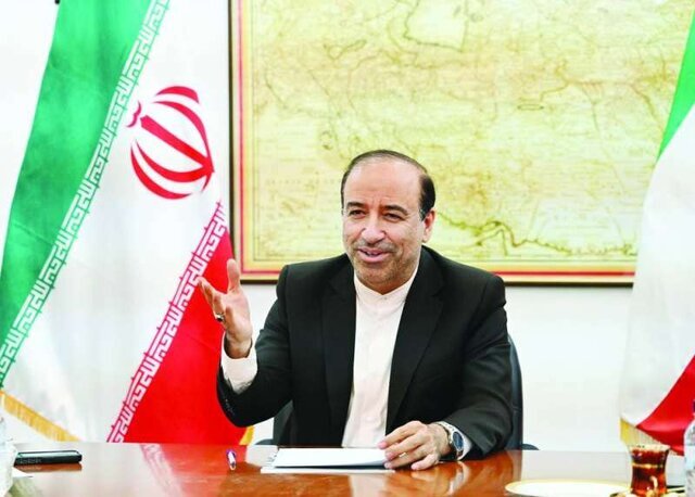دیدار سفیر ایران در کویت با چهار شهروند ایرانی بازداشت‌شده در این کشور