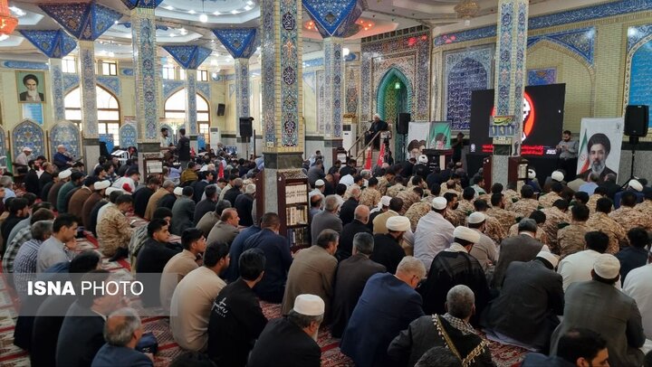 مراسم چهلمین روز شهادت امام شهید ایران اسلامی در مسجد جامع زاهدان برگزار شد