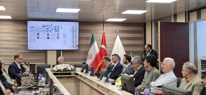 مولانا مدیون «توفیق سبحانی» است