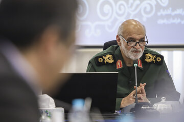 سخنرانی سیدهاشم غیاثی، فرمانده سپاه امام رضا(ع) درنشست نخبگان، مبتکران و فناوران استان در جهاد دانشگاهی خراسان رضوی