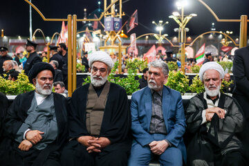 سید عباس صالحی، وزیر ارشاد در مراسم بزرگداشت چهلم «آقای شهید ایران» در حرم مطهر رضوی