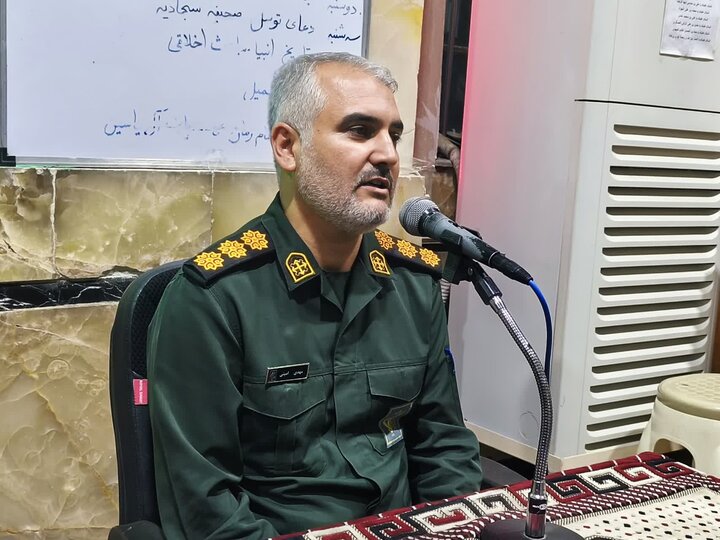 فرمانده سپاه ورامین: دشمن با تصور فروپاشی نظام، رهبر ایران را هدف قرار داد