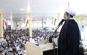 امام‌جمعه زاهدان: اقتدار جامعه اسلامی از مسیر وحدت می‌گذرد