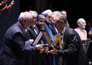 تجلیل از پزشکان نکونام اردبیل در ویژه برنامه«عهد طبیب» در اردبیل