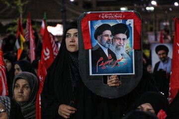 مراسم چهلمین روز تدفین رهبر انقلاب در همدان