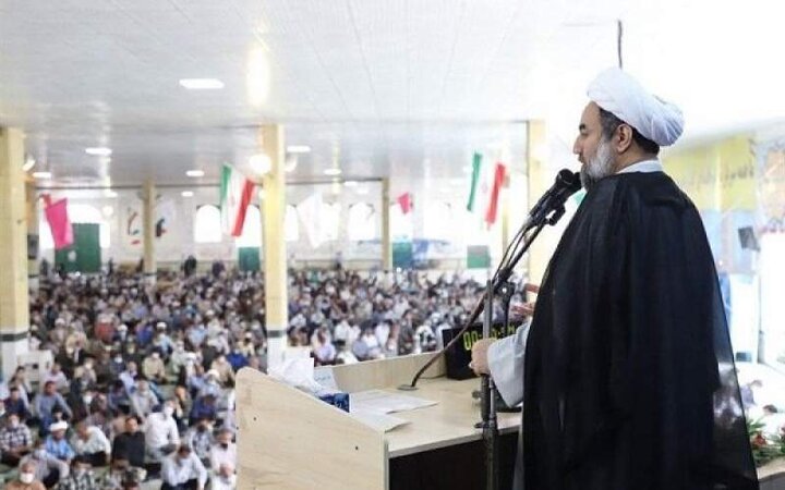 امام‌جمعه زاهدان: اقتدار جامعه اسلامی از مسیر وحدت می‌گذرد