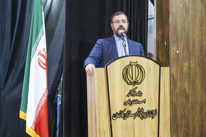 استاندار: روند توسعه فارس در سخت‌ترین شرایط متوقف نشد/ اختصاص ۲ همت برای توسعه کازرون