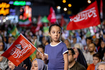 اجتماع عید بیعت با امام زمان (عج) در میدان ولیعصر تهران