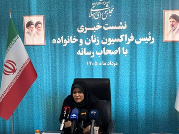 خدادادی: مشکل صدور گواهینامه موتورسیکلت برای بانوان به‌زودی رفع می‌شود