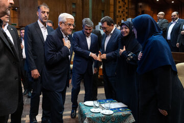 محمدرضا عارف، معاون اول رئیس‌جمهور در بیست و پنجمین همایش ملی صنعت، معدن و خدمات سبز