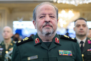 سردار سید مجید ابن الرضا، سرپرست وزارت دفاع در دیدار با وابستگان نظامی مقیم تهران