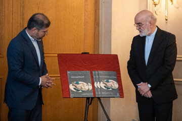 رونمایی از کتاب «گزارش سالانه تروریسم در ایران» در حاشیه مراسم روز جهانی یادبود و گرامی‌داشت قربانیان تروریسم