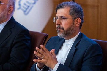 سعید خطیب زاده، رئیس مرکز مطالعات سیاسی و بین‌المللی وزارت خارجه در مراسم روز جهانی یادبود و گرامی‌داشت قربانیان تروریسم