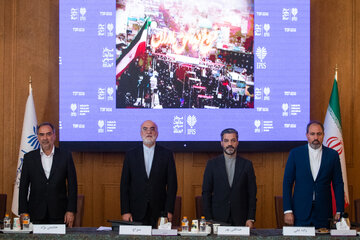 ناصر سراج، معاون امور بین‌الملل رئیس قوه قضائیه و محمدجواد هاشمی‌نژاد، دبیرکل بنیاد هابیلیان در مراسم روز جهانی یادبود و گرامی‌داشت قربانیان تروریسم
