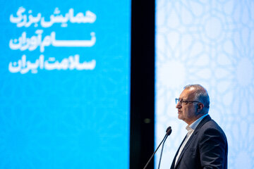 علیرضا زاکانی، شهردار تهران در مراسم گرامیداشت روز پزشک