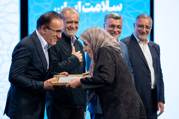 مراسم گرامیداشت روز پزشک