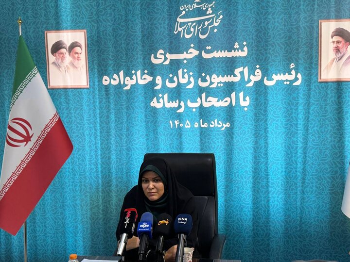 خدادادی: مشکل صدور گواهینامه موتورسیکلت برای بانوان به‌زودی رفع می‌شود