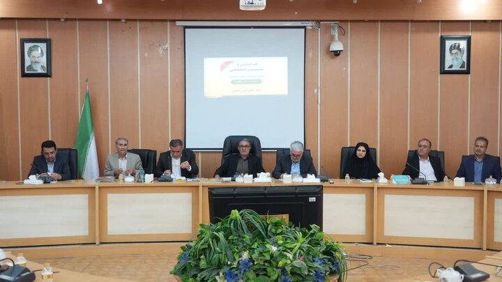 استاندارکهگیلویه‌وبویراحمد: تبدیل نظرات فعالان فرهنگی به برنامه‌های اجرایی کلید توسعه است