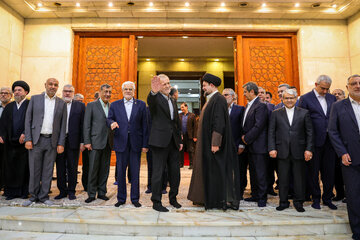 مراسم تجدید میثاق اعضای دولت با آرمان‌های امام راحل