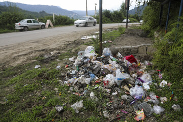 رهاسازی زباله در طبیعت سوادکوه - مازندران - ورودی روستای پاشاکلا - لفور