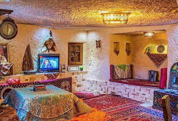 بومگردیها چگونه ایلام را در مسیر مقصدشدن گردشگری قرار دادند؟