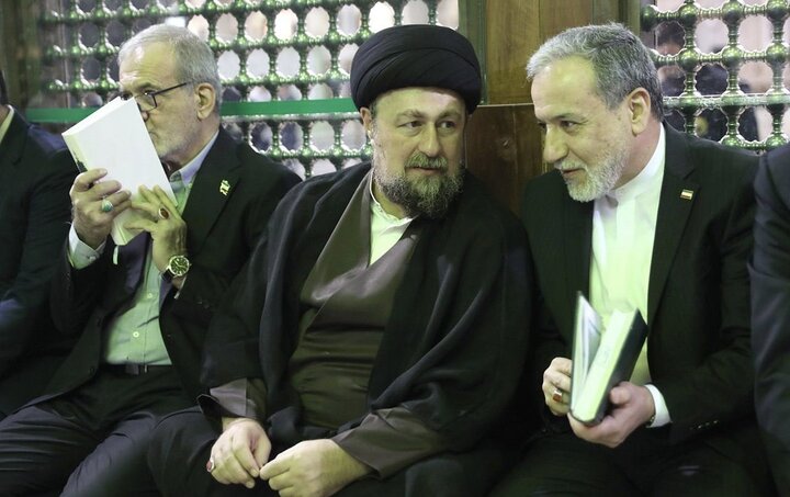 واکنش وزیر امور خارجه به تهدیدات و محاصره اقتصادی دشمن­