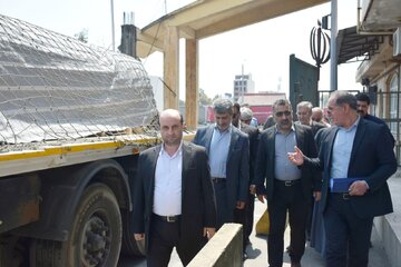 بازدید رئیس‌کل دادگستری گیلان از انبارهای عمومی آستارا / تأکید بر تعیین‌تکلیف اموال تملیکی