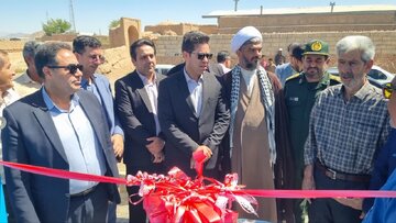 افتتاح بیش از ۶۰ میلیارد تومان طرح عمرانی و خدماتی در زرند 