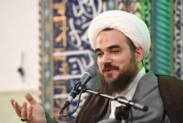محمدی گلپایگانی: سیده بشری خامنه‌ای به معنی واقعی «اُمّ ابیهای» پدر بود