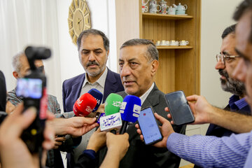تحویل ۴۱۹۸ واحد مسکن ملی به شهروندان قمی باحضور جعفر قائم پناه، معاون اجرایی رئیس‌جمهور در سفر به استان قم