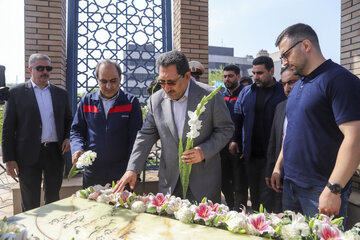 بازدید وزیر صمت از شرکت فولاد اکسین خوزستان
