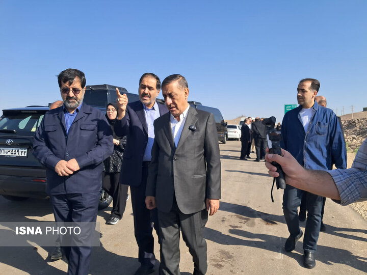 بازدید معاون اجرایی رئیس‌جمهور از طرح تعریض جاده قدیم قم-تهران
