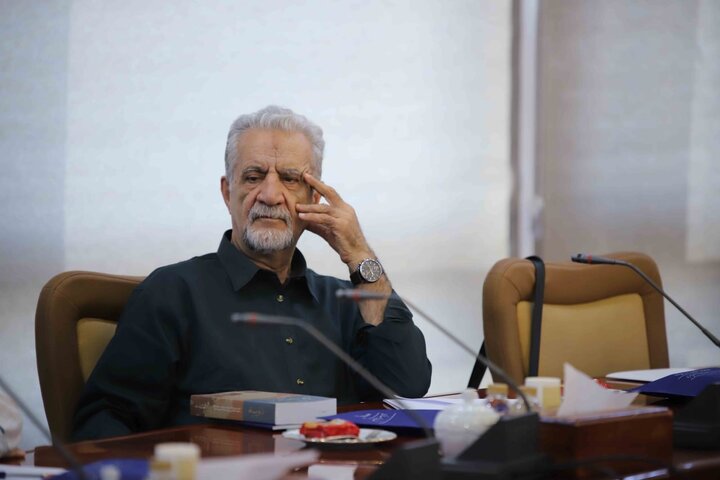 فعالان ادبیات کودک به کاربرد درست زبان وفادار باشند