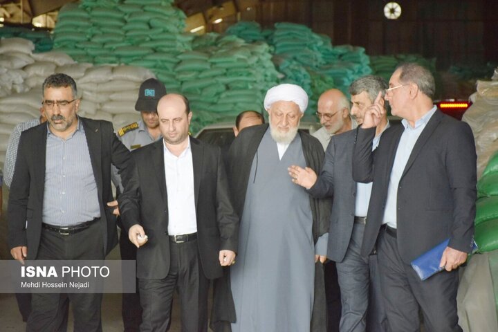 بازدید رئیس‌کل دادگستری گیلان از انبارهای عمومی آستارا / تأکید بر تعیین‌تکلیف اموال تملیکی