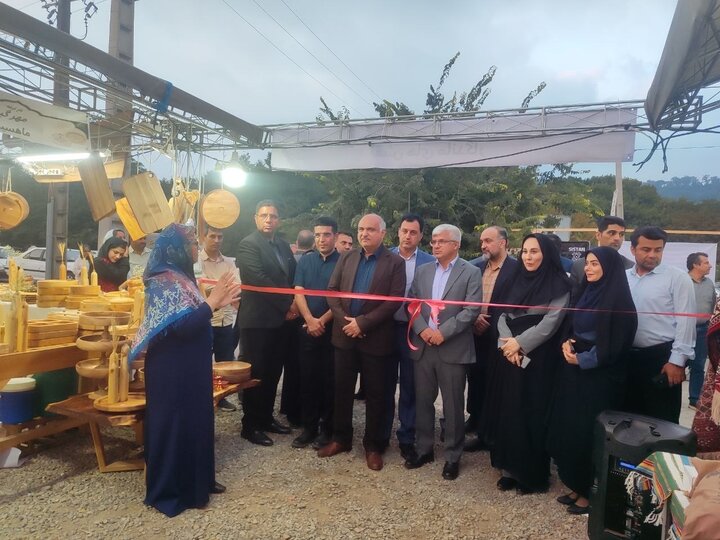 نمایشگاه صنایع‌دستی و سوغات گلستان افتتاح شد؛ تأکید بر برندسازی و توسعه بازار فروش
