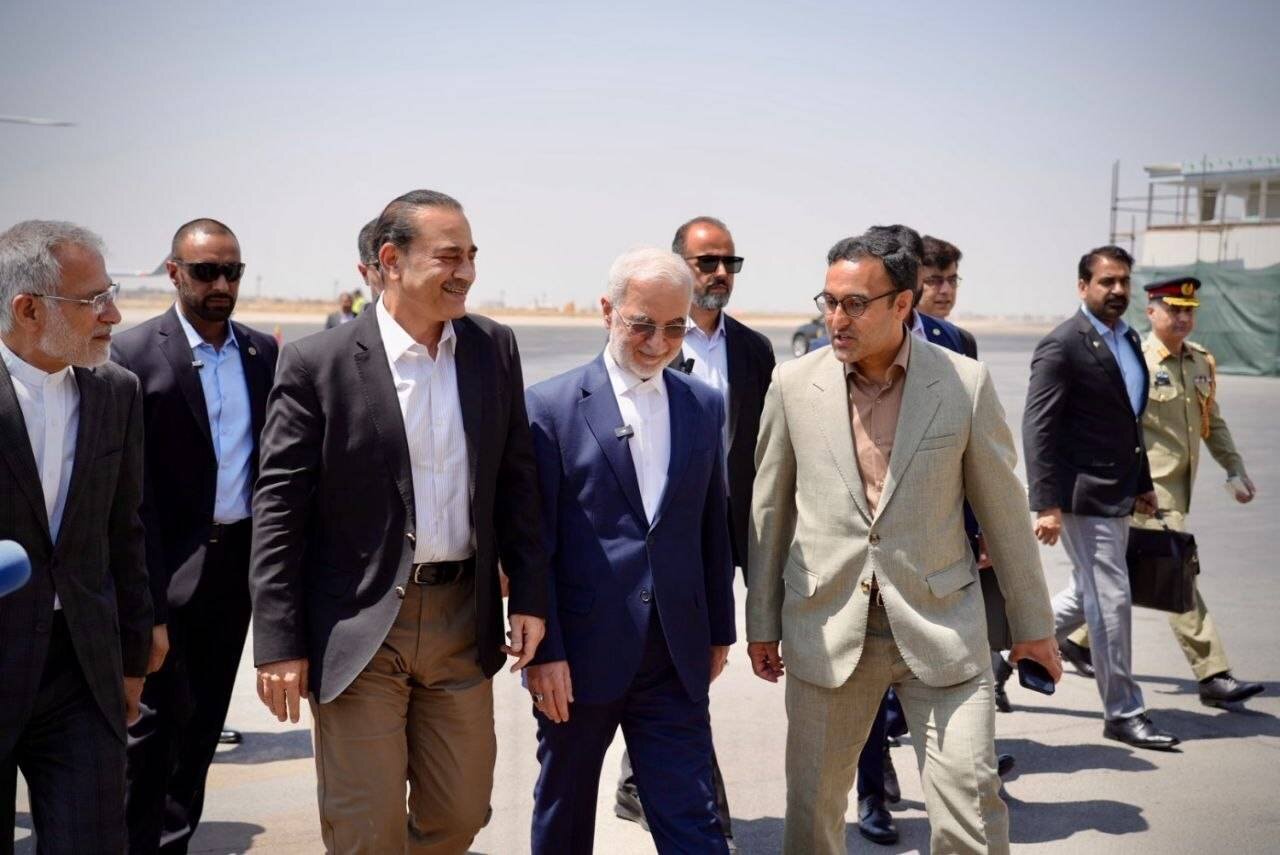 ارتش پاکستان هدف سفر فرمانده ارتش به ایران را اعلام کرد