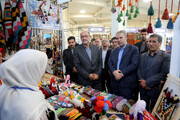 ۸.۵ همت تسهیلات برای هنرمندان صنایع‌ دستی در سال ۱۴۰۵ پرداخت می‌شود