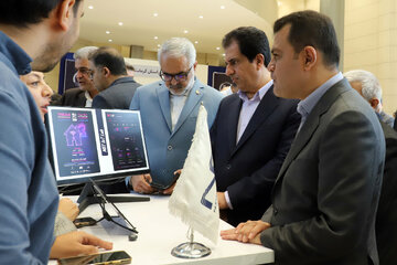 بازدید معاون علمی، فناوری و اقتصاد دانش‌بنیان رئیس‌جمهور از پارک علم و فناوری کرمانشاه