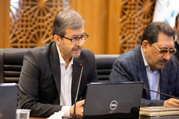 مهدی جمالی‌نژاد، استاندار اصفهان در جلسه شورای برنامه ریزی و توسعه استان اصفهان با حضور سیدمحمد اتابک، وزیر صمت 